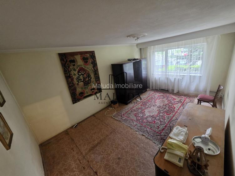 Apartament de vânzare - 2
