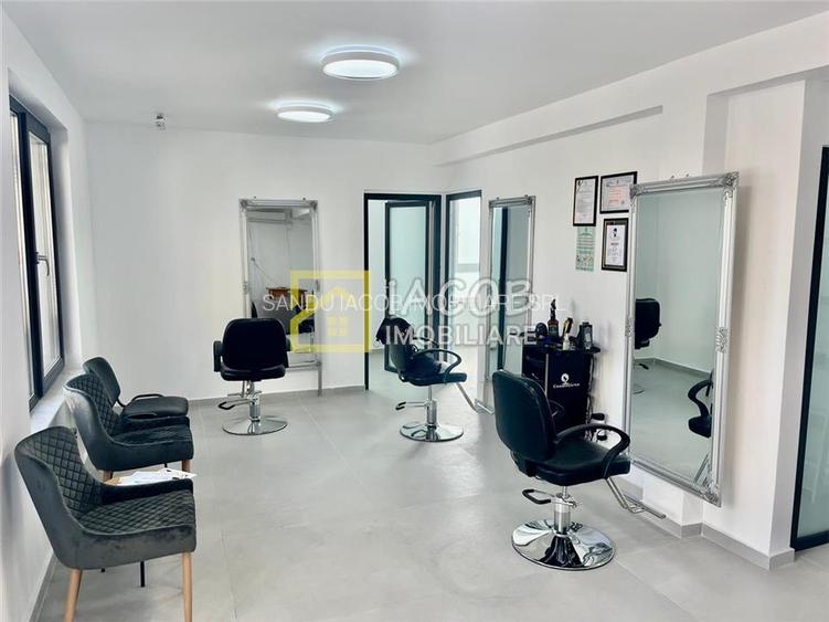 De inchiriat - Scaun/camera in incinta salonului, Zona Alecu Russo, Bacau - 8