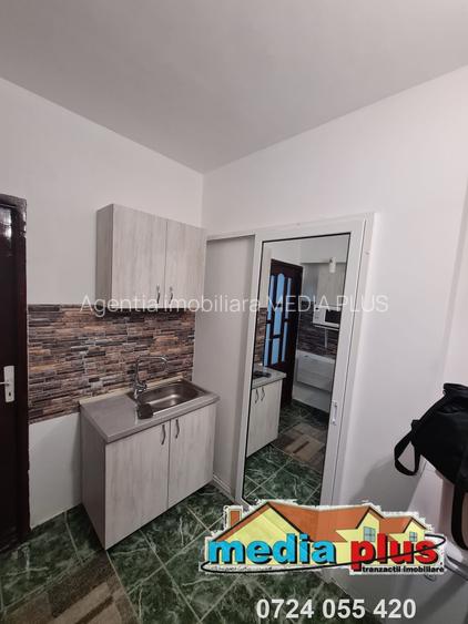 Garsoniera zona Viaduct - 2