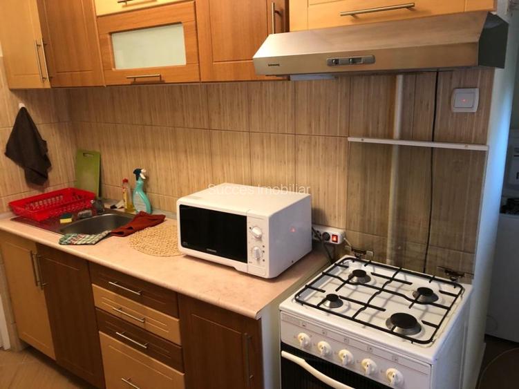 decebal-piata muncii metrou-garsoniera superba,mobilata lux, etaj 4,,350 euro - 5