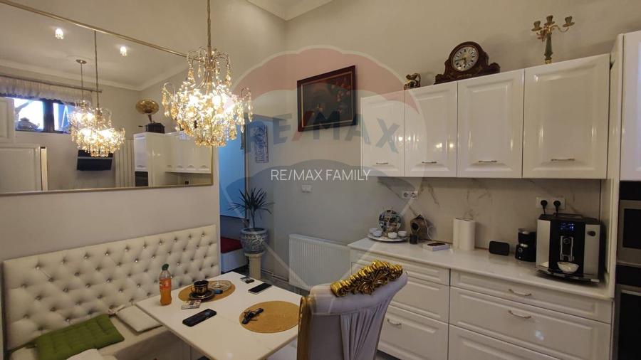Apartament spatios la curte 2 dormitoare Salonta str. Republicii - 15