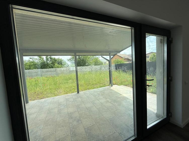 Case individuale cu 4 camere si mansarda. Teren 400 mp. Comision 0 - 14