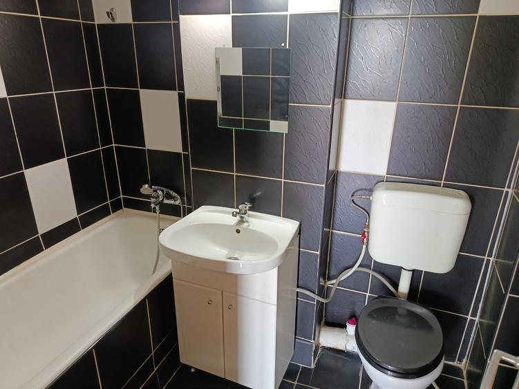 Apartament 2 camere decomandat metrou Titan / Parc IOR