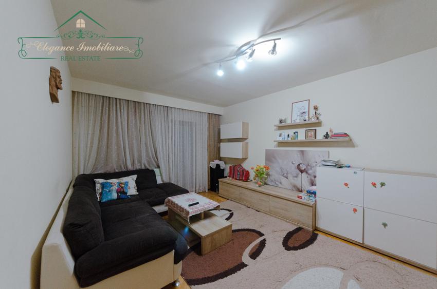 Apartament cu 3 camere si centrala prorpie, zona 300 Micalaca, Arad