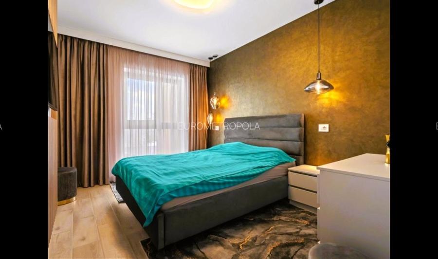 3 camere Lux  Domenii - 8
