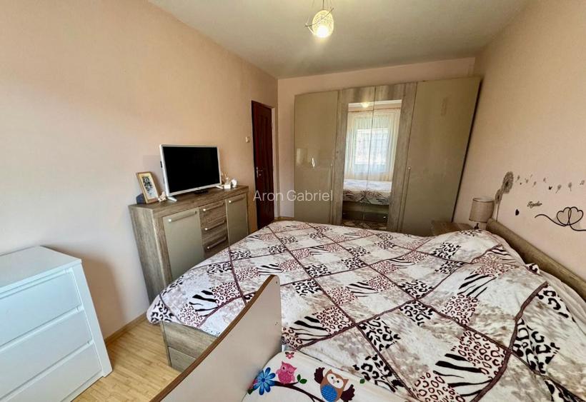 Proprietar propun spre vânzare apartament cu 2 camere decomandat!! - 8