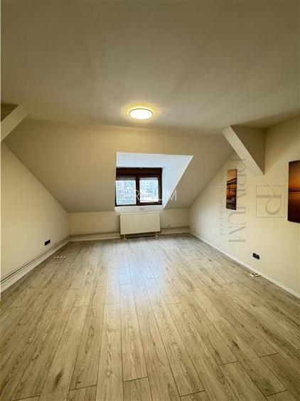 LUNEI - CASA INDIVIDUALA - 10 CAMERE - TEREN GENEROS - PRETABIL ACTIVITATI COMER - 10