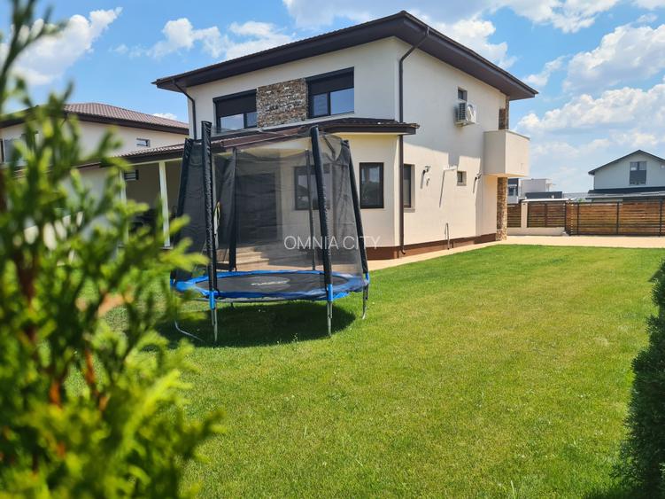 OMNIA-Proprietati alese! Casă la superlativ: curte mare, detalii  atragatoare. - 9