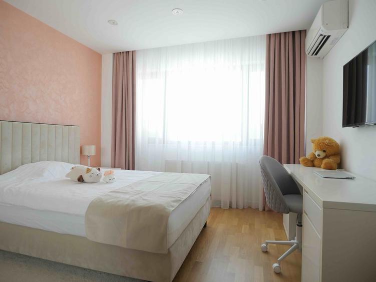 VILA DEOSEBITA CU PISCINA si GARAJ - 21