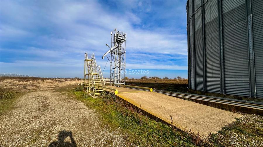 Siloz cu 3000tone capacitate (+3000t pista) | 2 ha teren - 19