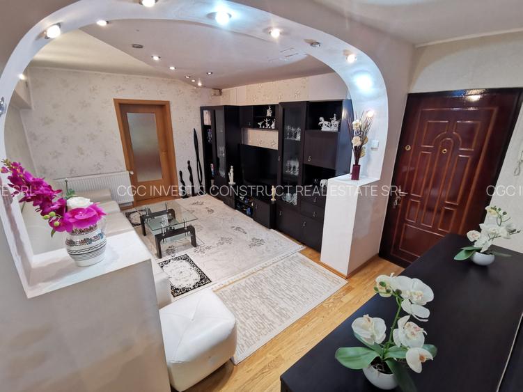 Spatiu de Birouri-Acces pietonal-Spitalul Judetean-5 Camere-Vitrina 12 M- 131 MP - 23