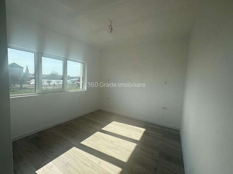 Duplex Mosnita 4 camere 2 bai Asfalt Toate utilitatile - 9
