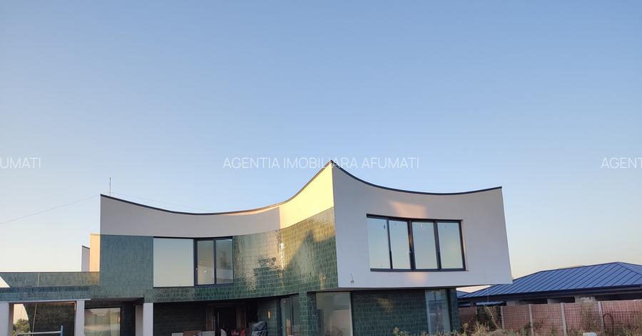 Proprietate exclusivistă cu ponton betonat, piscină interioară și ponorama - 2