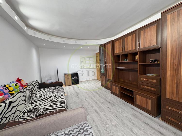 Apartament, 2 camere, decomandate, 50 mp, Craiovita Noua, Zona Racheta - 2