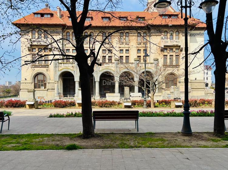 Apartament cu 2 camere de închiriat | Vedere către Piața Ovidiu - 3