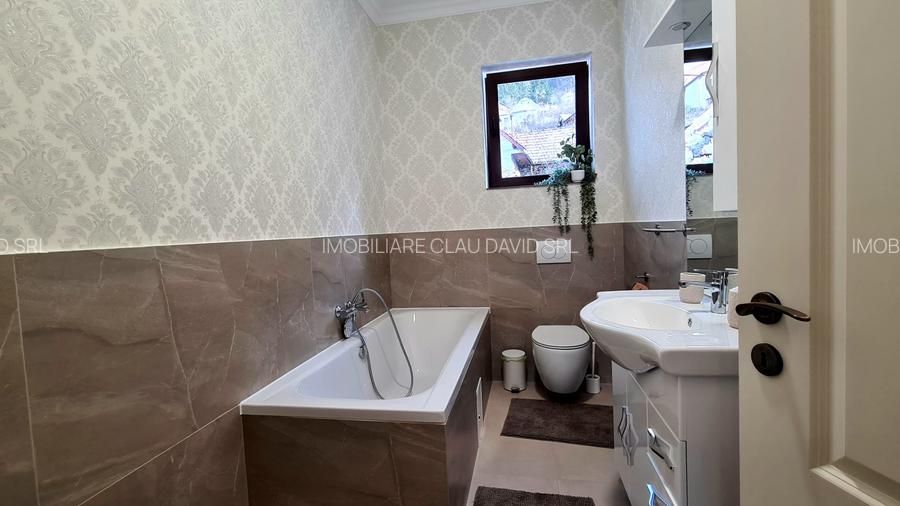 DESCOPERĂ FRUMUSEȚEA BRASOVULUI CASĂ DE LUX CU DOUĂ APARTAMENTE LA CHEIE - SCHEi - 16