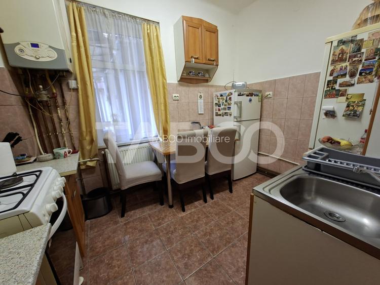 Apartament spatios de vanzare cu 3 camere la etajul 1 in Orasul de Jos - 12