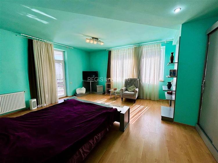 Vila Impunatoare cu Piscina pentru Familie sau Investitie Turistica - 16