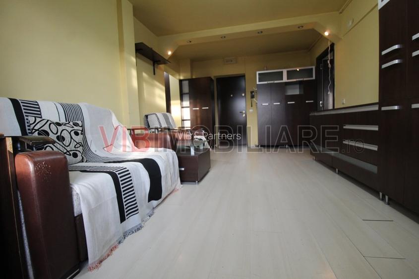 Unirii - Mircea Voda -2 camere - vedere bulevard - boxa + loc de parcare - 7