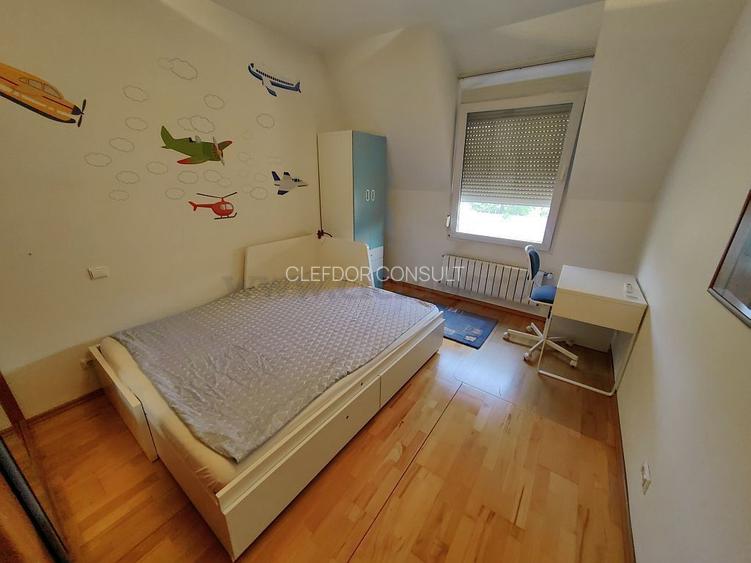 Vilă cu acces la piscina langa Jolie Ville - 18