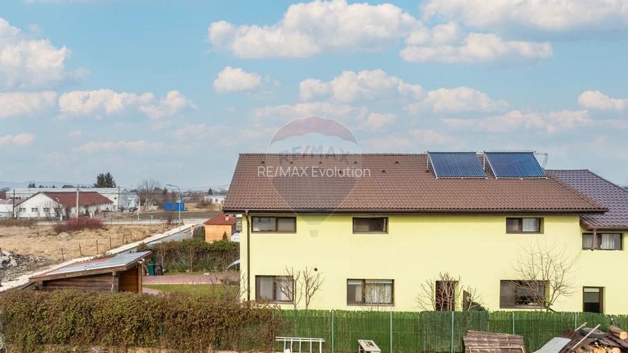 Vila cu 9 dormitoare și 7 băi în Stupini, Brașov - 3