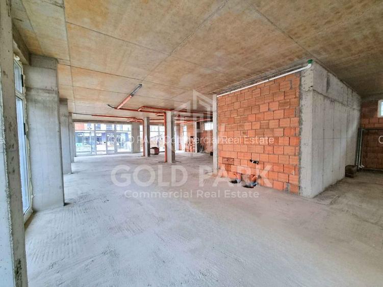 Spatiu Comercial - Zona Floresti - 160 mp - Bloc Nou  - VITRINA MARE - 12
