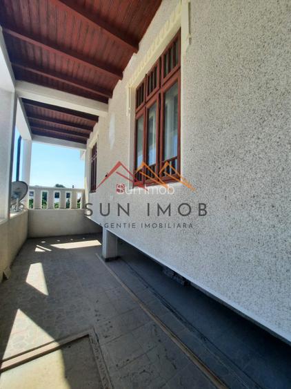 Casa tip conac, teren 4000 mp, finisaje deosebite, garaj, Prahova - 9