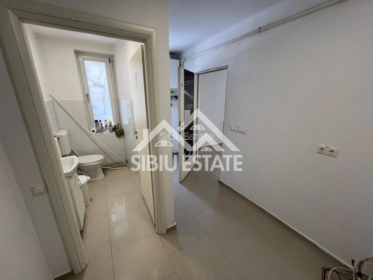 Spatiu comercial, birouri, servicii, str. Arhivelor  Piata Schiller - 5