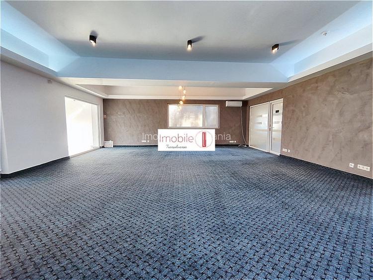 Vila moderna Zorilor  |  Parcare - 15