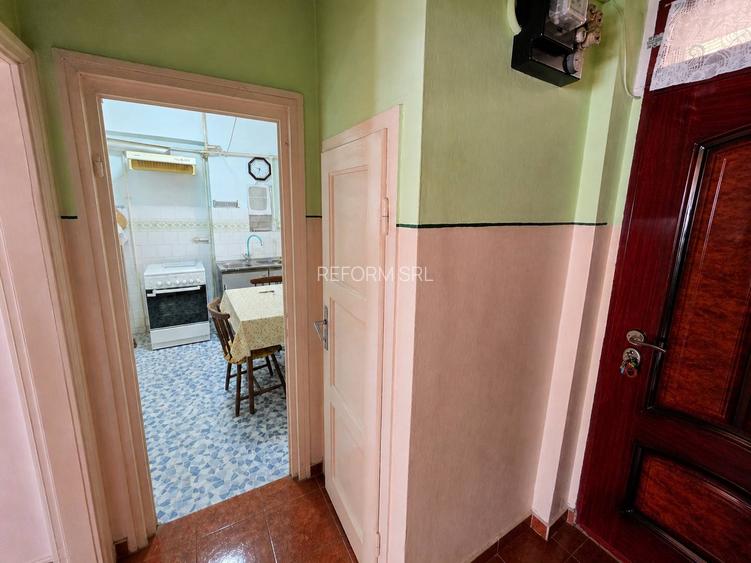 De vânzare apartament cu 2 camere, pe strada Horea - 5