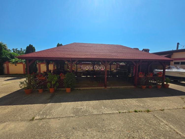 Vand sau inchiriez hotel 28 camere, 2 restaurante, sala conferinte, foisor etc. - 9