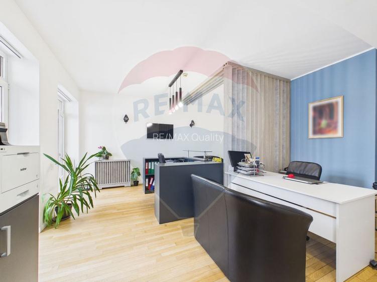 Apartament 4 camere recompartimentat din 3, P-ta Unirii | Parcare - 4