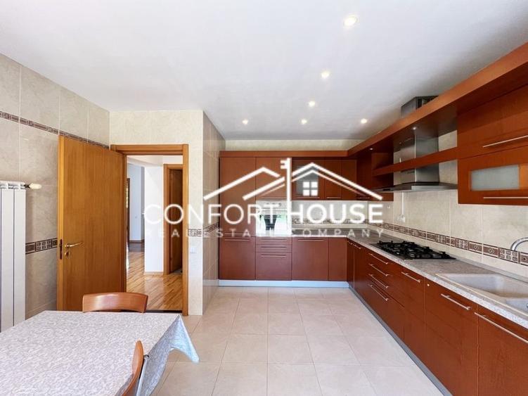 Vila  P+E+M, 6 camere, nemobilat, complex rezidential, IANCU NICOLAE