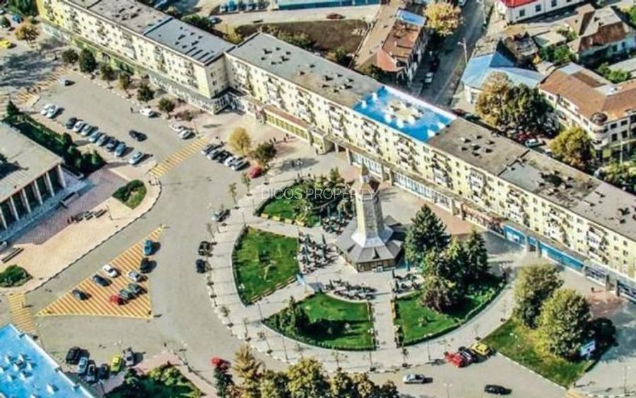 Spațiu comercial ultracentral – 26 ml vitrină, lângă Turn - 3