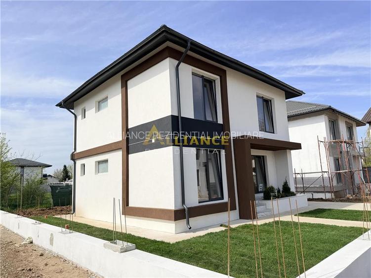 vila individuala || 4  camere || - 3