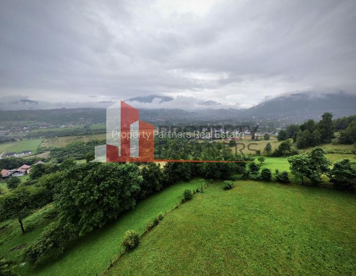 Proprietate premium în Bran – Predeluț - 7 camere - 35