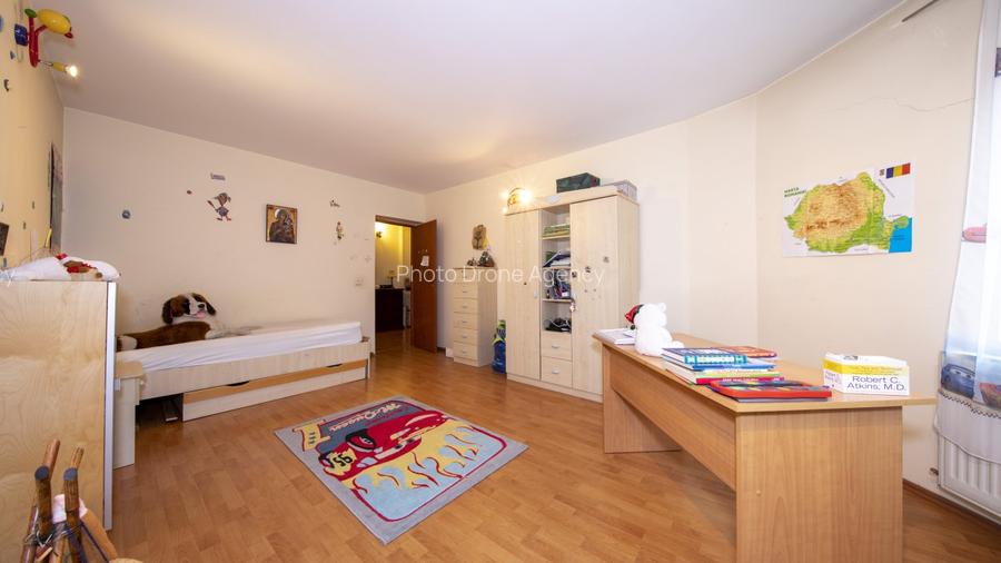 Casă De Vânzare, Lângă Pădurea Roșu Liberă, P+2, 5 Camere  Garaj + 2 Parcări - 15