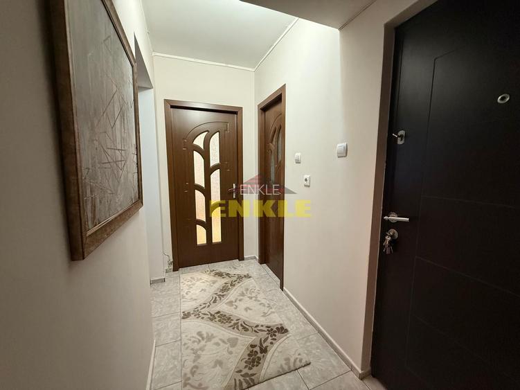 Vânzare apartament cu suprafață totală de 50 mp, zona Scolii 7 - 6
