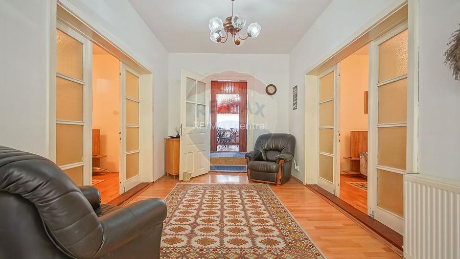 Vilă cu farmec istoric în Bușteni, pensiune sau locuință de vacanță! - 26