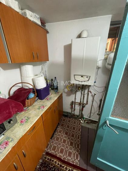 Casa cu 3 camere, garaj si curte spatioasa – zona Giulesti  - 15