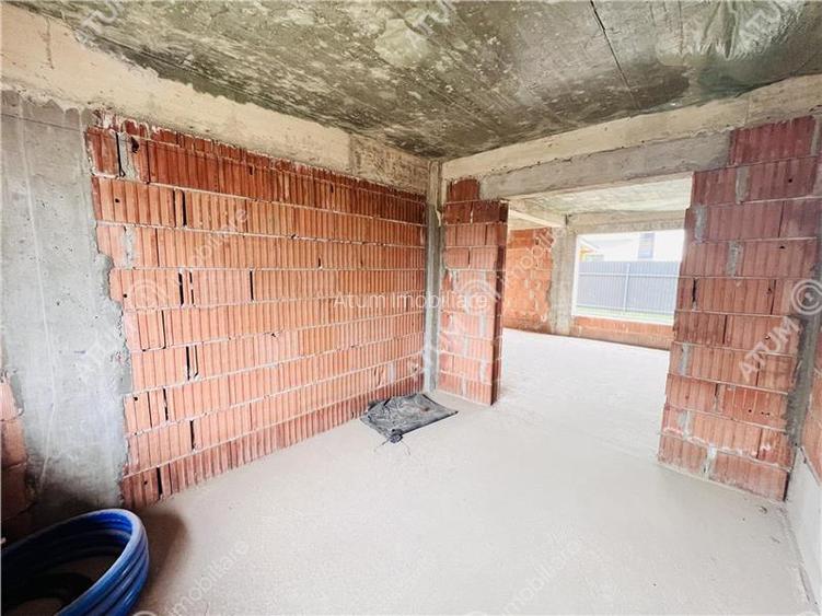 Casa cu 4 camere 2 bai si teren de 230 mp Selimbar - 14