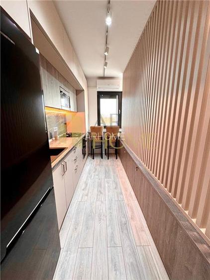 Vanzare apartament 3 camere, 2 locuri parcare, in Ploiesti, zona 9Mai - 19