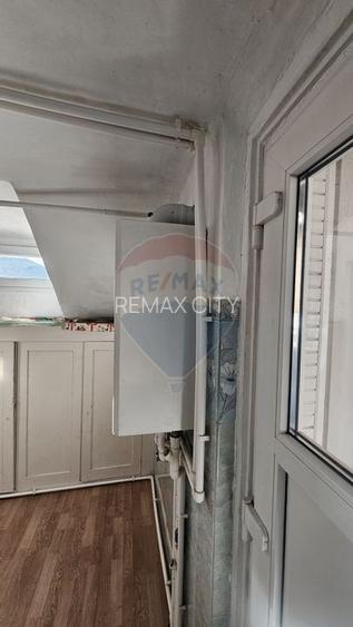 Apartament cu 3 camere de vânzare în zona Central - 8