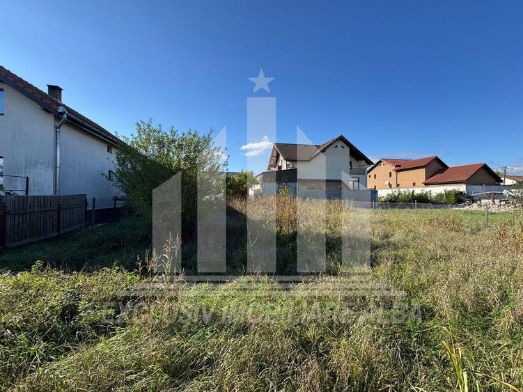 Teren intravilan | 457 mp | Toate utilitatile | Cetate
