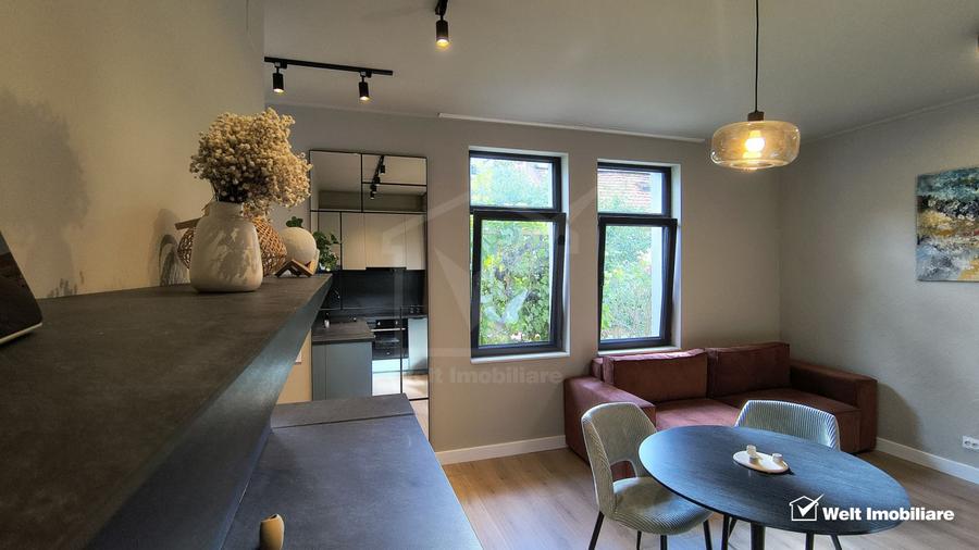 Apartament 2 camere la casa cu gradina si 2 locuri parcare