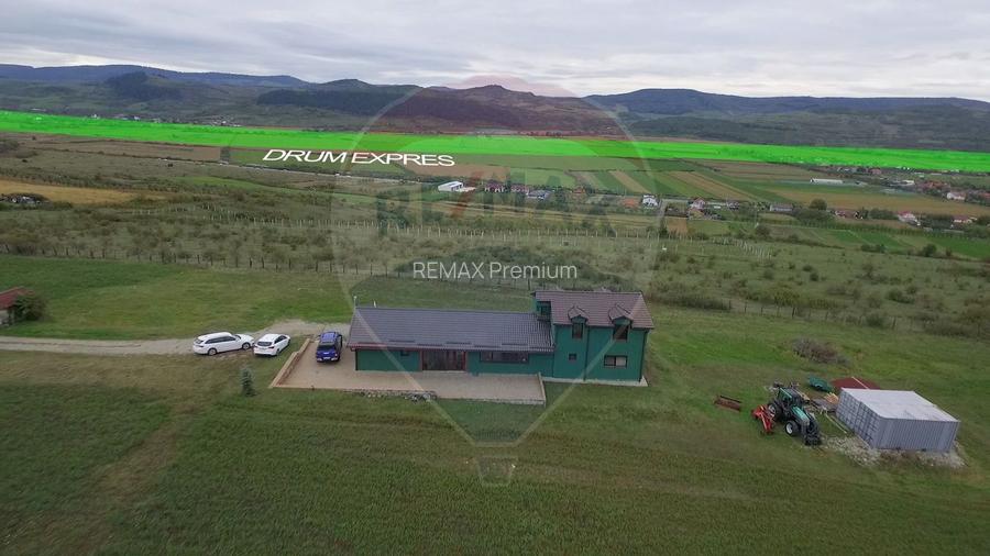 Teren 9.42 ha extravilan + casa 230 mp, COMISION 0% - 2