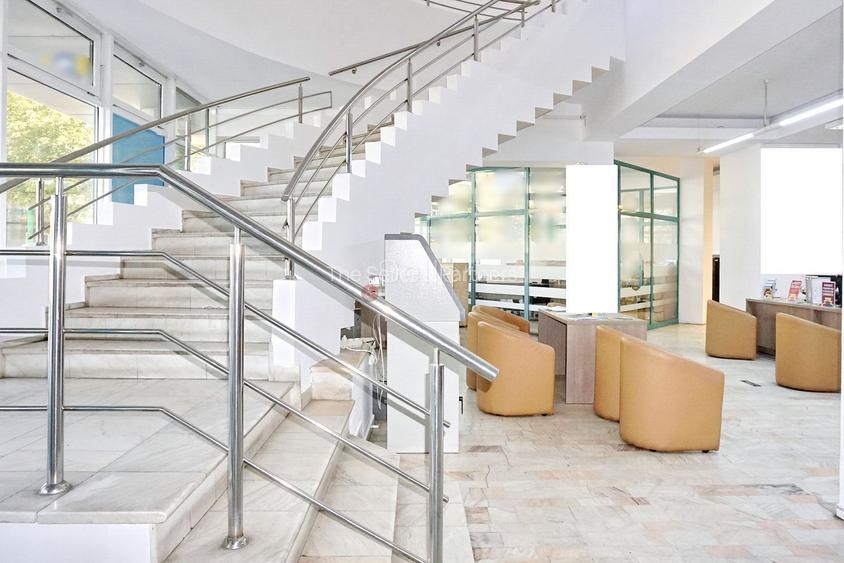 Pozitionare Privilegiata - 6