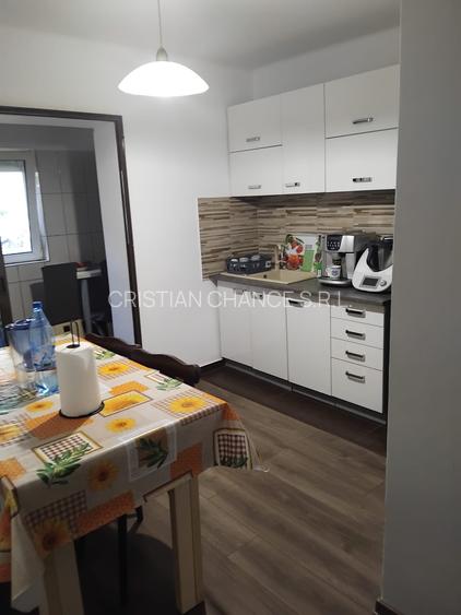 38902  Apartament 3 camere Far - 2
