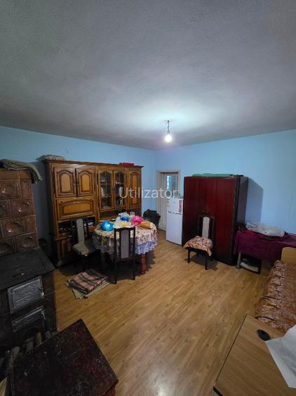 CASĂ CU TEREN  DE VÂNZARE ÎNTRO ZONĂ FRUMOASĂ SI LINISTITĂ - 9