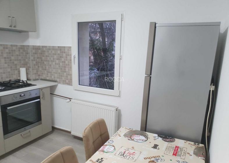 Garsonieră decomandată – Decebal, etaj 1, 40 mp, metrou 15 min - 6